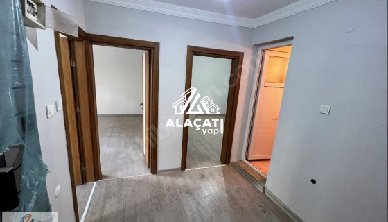 İZBAN Yakını Yeşilbağlar'da Satılık Bahçeli 2+1 100m² Daire